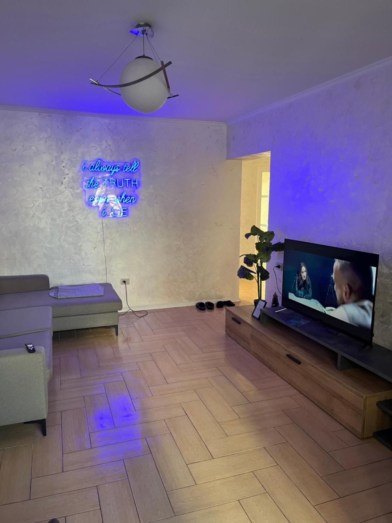 Apartment Cozy At Tirana's Center *